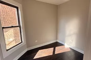 3651 W Grenshaw Street W, Chicago, IL 60624 - Photo 8