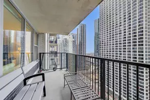 400 E Randolph St, Chicago, IL 60601 - Photo 14