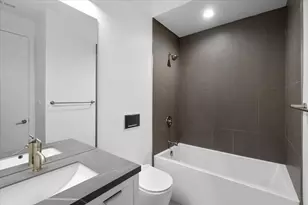 204 S Leavitt St, Chicago, IL 60612 - Photo 16