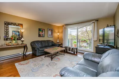 9128 W Terrace Drive #3B, Niles, IL 60714 - Photo 8