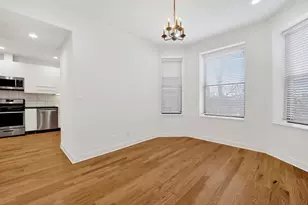 118 E 57th St, Chicago, IL 60637 - Photo 10