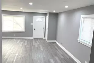 9339 S Burnside Ave, Chicago, IL 60619 - Photo 10