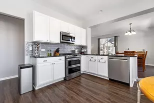 922 Summit Creek Dr, Shorewood, IL 60404 - Photo 10