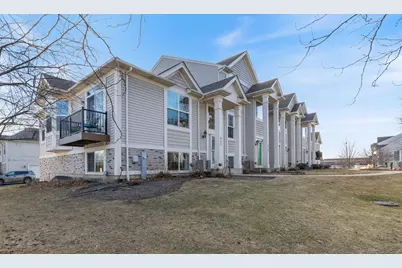 922 Summit Creek Drive, Shorewood, IL 60404 - Photo 2