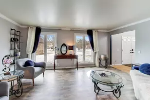 673 N Newkirk Ln, Palatine, IL 60074 - Photo 4