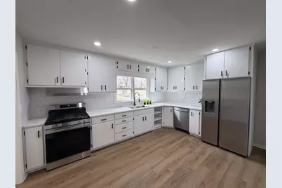 615 Polo Drive, Wheaton, IL 60187 - Photo 4