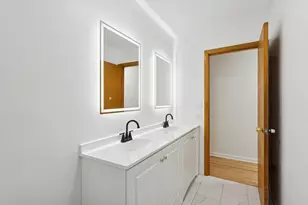 645 Justina St, Hinsdale, IL 60521 - Photo 18