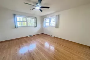 6923 N Avers Ave, Lincolnwood, IL 60712 - Photo 14