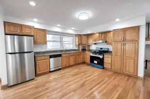 6923 N Avers Ave, Lincolnwood, IL 60712 - Photo 6