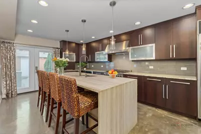 2 N Tower Road, Oak Brook, IL 60523 - Photo 8