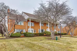 2 N Tower Rd, Oak Brook, IL 60523 - Photo 36