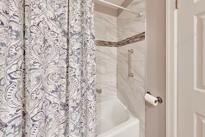 [Address not provided], Northbrook, IL 60062 - Photo 24