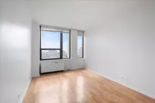 5100 N Marine Dr, Chicago, IL 60640 - Photo 6