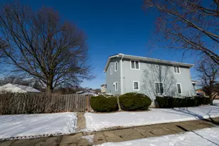 140 S Grant St, Westmont, IL 60559 - Photo 4