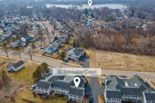 212 Bakers Dr W, Lakemoor, IL 60051 - Photo 2