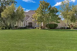 39598 Orchard Bluff Ln, Wadsworth, IL 60083 - Photo 1