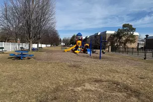 1533 N Windsor Dr, Arlington Heights, IL 60005 - Photo 18