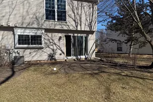 295 Chrisman Dr, Streamwood, IL 60107 - Photo 16