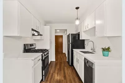 1331 S Finley Road #104, Lombard, IL 60148 - Photo 6