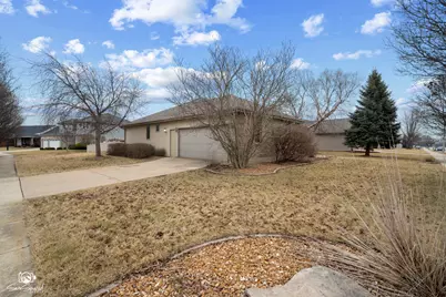 1212 Southcreek Drive, Manteno, IL 60950 - Photo 2