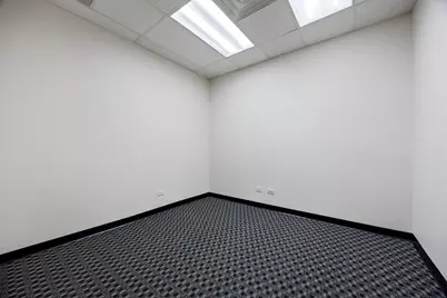 [Address not provided], Lisle, IL 60532 - Photo 6