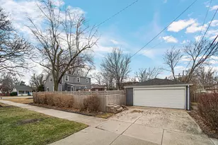 1918 183rd St, Homewood, IL 60430 - Photo 24