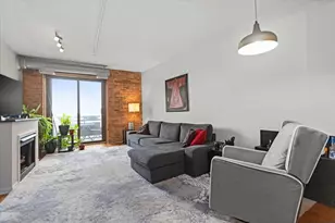 1735 W Diversey Pkwy, Chicago, IL 60614 - Photo 2