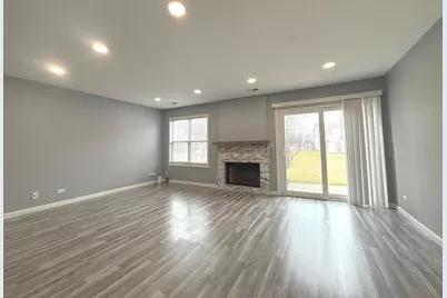 274 Sheffield Drive #274, Schaumburg, IL 60194 - Photo 2