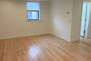 5226 N Campbell Ave, Chicago, IL 60625 - Photo 10