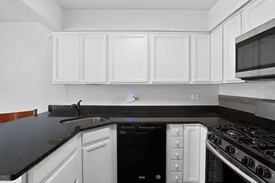 1336 Queensgreen Circle #1336, Naperville, IL 60563 - Photo 16