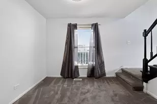 1336 Queensgreen Cir, Naperville, IL 60563 - Photo 6