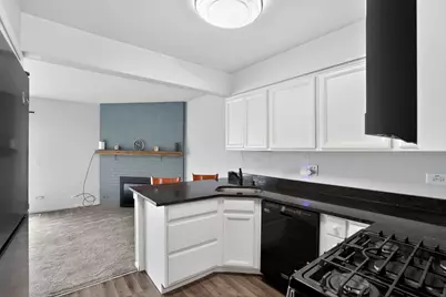 1336 Queensgreen Circle #1336, Naperville, IL 60563 - Photo 14