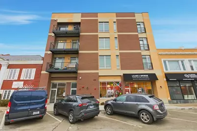 715 South Boulevard #301, Oak Park, IL 60302 - Photo 1