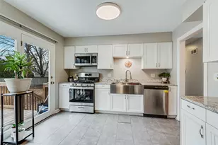 2340 Portsmouth Ct, Aurora, IL 60504 - Photo 6