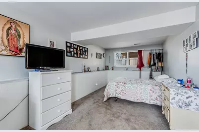 2340 Portsmouth Court, Aurora, IL 60504 - Photo 10