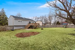 2340 Portsmouth Ct, Aurora, IL 60504 - Photo 18