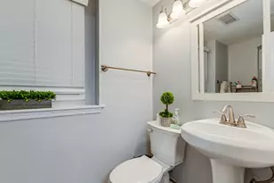 2340 Portsmouth Ct, Aurora, IL 60504 - Photo 14