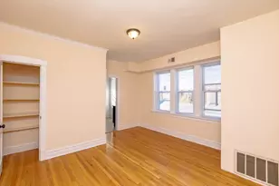 4823 N Springfield Ave, Chicago, IL 60625 - Photo 2