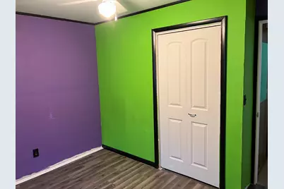 513 E Main Street, Morrison, IL 61270 - Photo 16