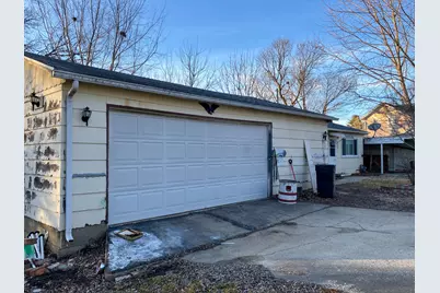 513 E Main Street, Morrison, IL 61270 - Photo 20