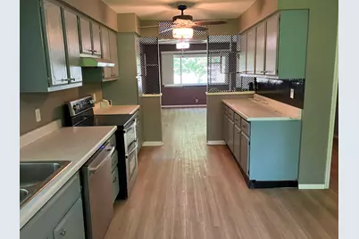 513 E Main Street, Morrison, IL 61270 - Photo 6