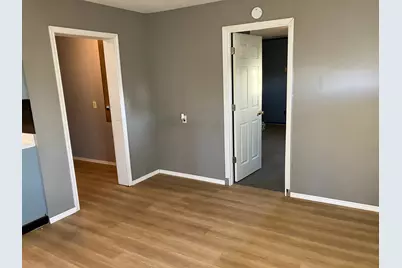 513 E Main Street, Morrison, IL 61270 - Photo 8