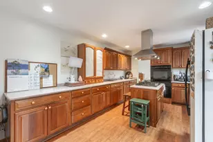 5 Echo Hill Rd, Oakwood Hills, IL 60013 - Photo 8