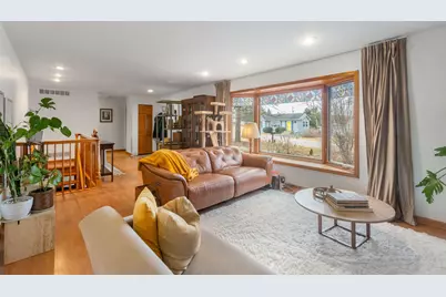 5 Echo Hill Road, Oakwood Hills, IL 60013 - Photo 4