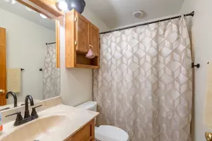 5 Echo Hill Rd, Oakwood Hills, IL 60013 - Photo 16