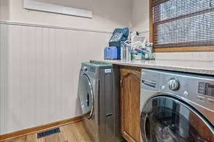 1689 Hilda Dr, Lake Holiday, IL 60552 - Photo 18