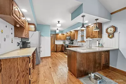 1689 Hilda Drive, Lake Holiday, IL 60552 - Photo 8