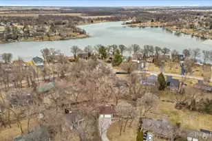 1689 Hilda Dr, Lake Holiday, IL 60552 - Photo 30