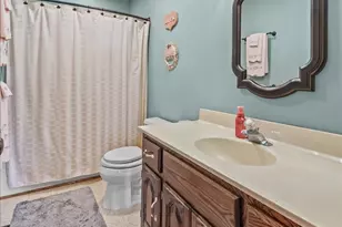 1689 Hilda Dr, Lake Holiday, IL 60552 - Photo 16