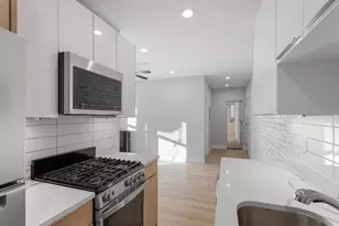 1631 W Chase Ave, Chicago, IL 60626 - Photo 4